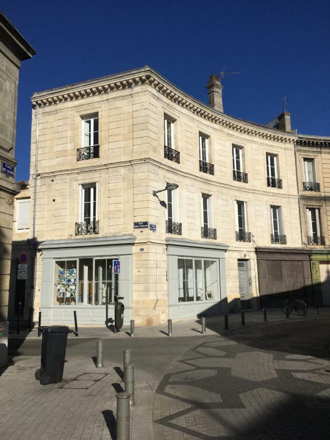 Charmant T2 Place De Lerme Bordéus Exterior foto